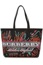 Burberry Burberry The Medium Doodle Reversible Tote