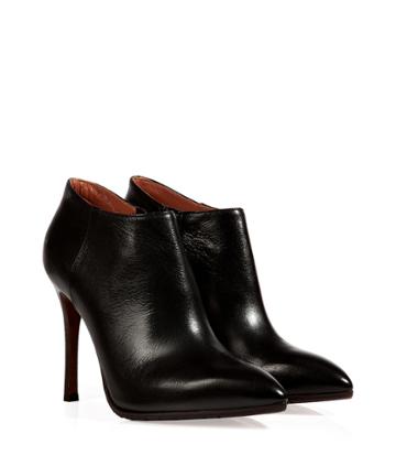 Lautre Chose Leather Pointy Toe Booties In Black