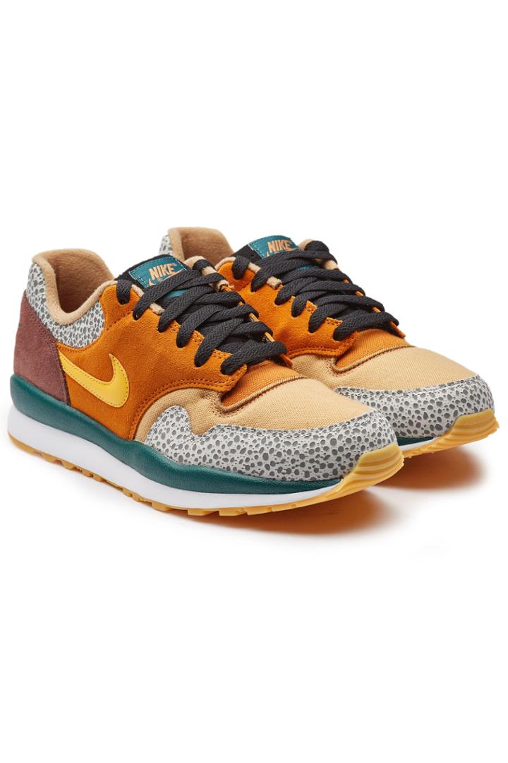 Nike Nike Air Safari Se Sneakers With Suede