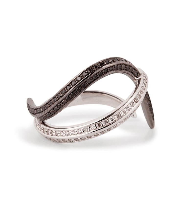 Nikos Koulis 18kt Gold Thumb Ring With Black And White Diamonds