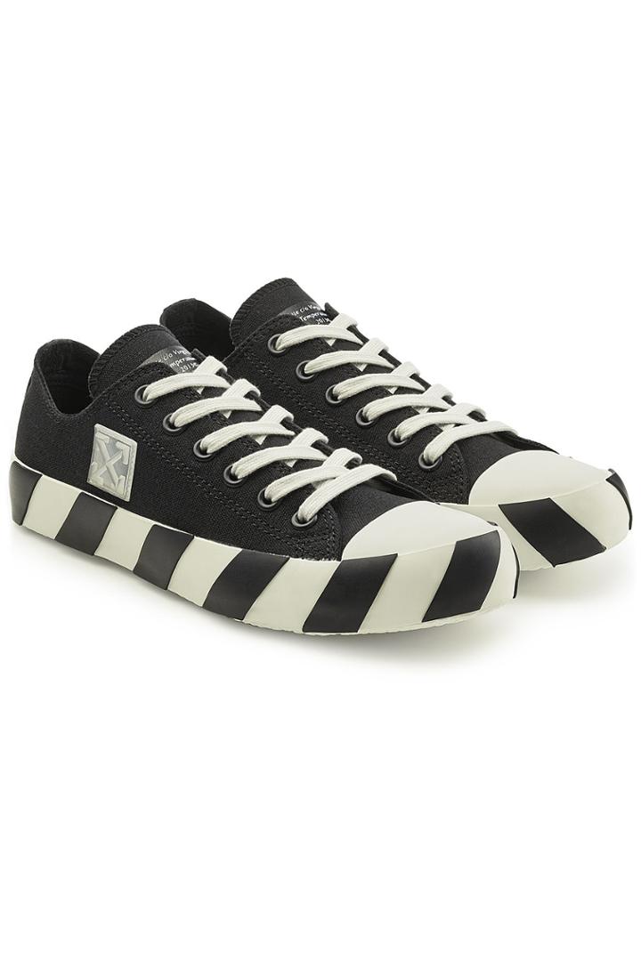 Off-white Off-white Low-top Sneakers