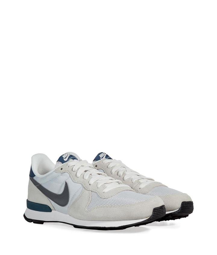Nike The Internationalist Sneakers In Light Base Grey