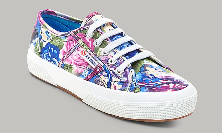 Superga 2750 Cotw Fabric 28 Violet Flower Paint