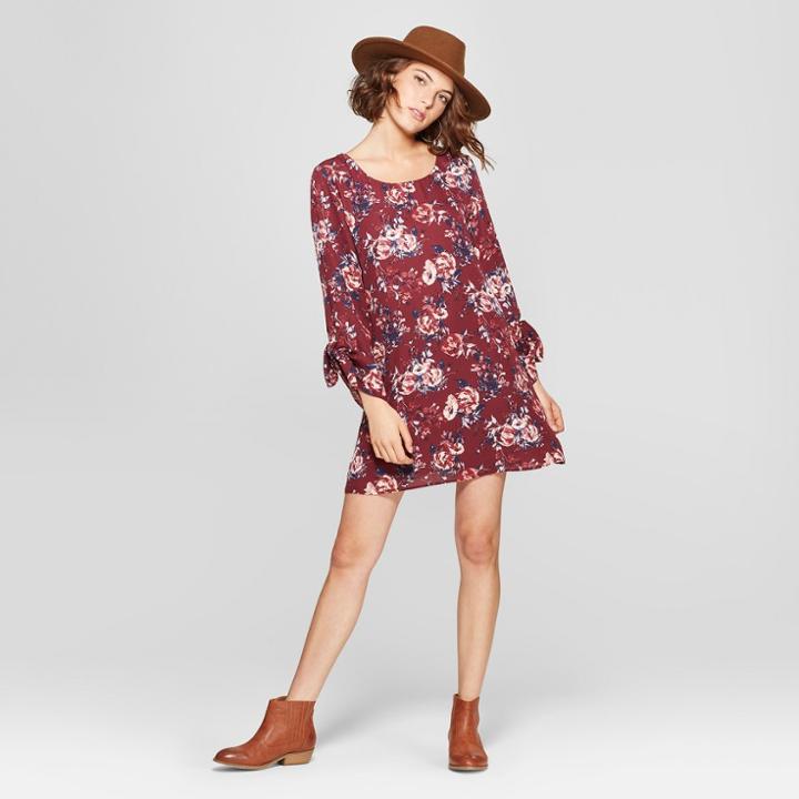Women's Floral Print Tie 3/4 Sleeve Shift Dress - Lots Of Love By Speechless (juniors') Burgundy