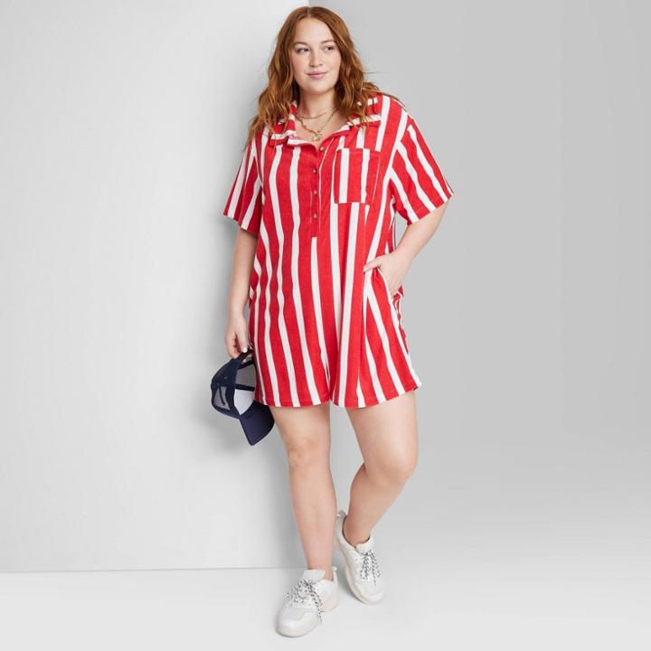 Women's Plus Size Ascot + Hart Short Sleeve Graphic Romper - Red