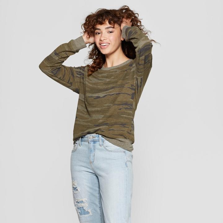 Women's Camo Print Sweatshirt - Zoe+liv (juniors') Green