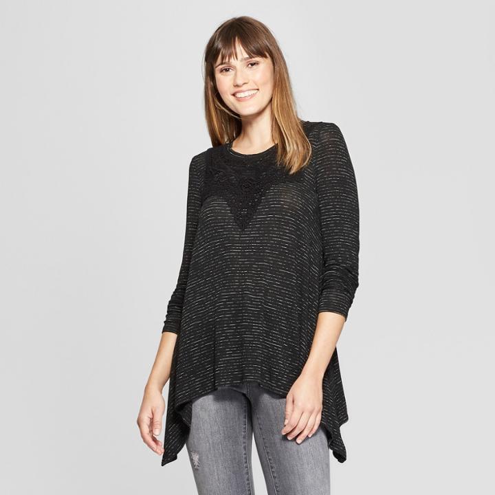 Women's Striped Long Sleeve Sharkbite Hem Blouse - Knox Rose Black