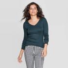 Women's Regular Fit Long Sleeve V-neck T-shirt - A New Day Green
