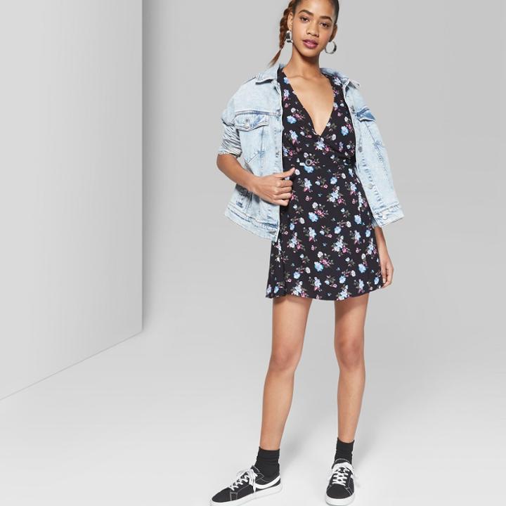 Women's Short Ruched Sleeve Floral V-neck Button Dress - Wild Fable Black