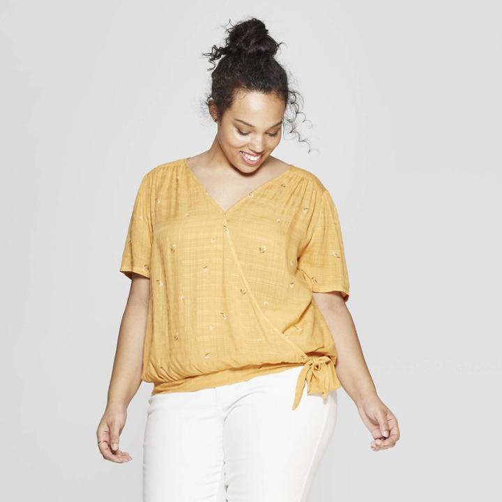 Women's Plus Size Floral Print Short Sleeve V-neck Wrap Top - Universal Thread Yellow