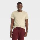 Men's Standard Fit Short Sleeve Crewneck T-shirt - Goodfellow & Co