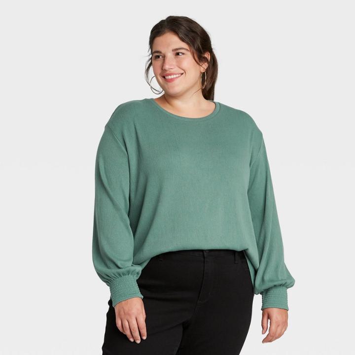 Women's Plus Size Smocked Cuff Top - Ava & Viv Green X