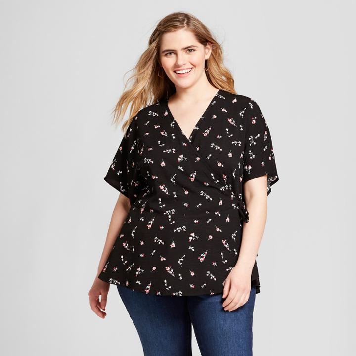 Women's Plus Size Floral Print V-neck Short Sleeve Top - Xhilaration Black