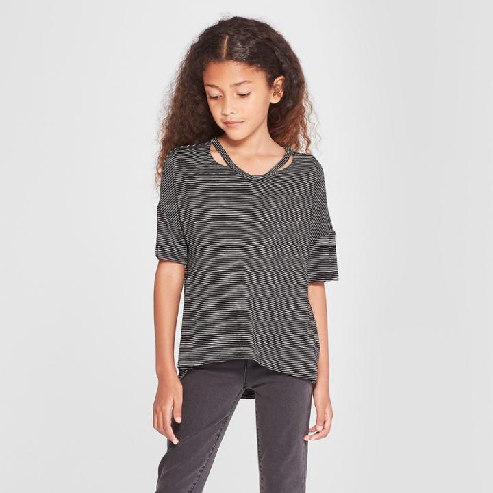 Girls' Cold Clavicle Short Sleeve Top - Art Class Black/white