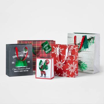 Traditional Gift Bag Bundle - Wondershop