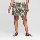 Women's Plus Size Camo Print Mid-rise Shorts - Universal Thread Green