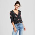 Women's Floral Print Short Sleeve Ruched Top - Lily Star (juniors') Black