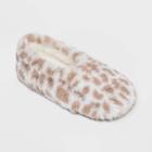 No Brand Women's Giraffe Print Faux Fur Pull-on Slipper Socks - Taupe/ivory