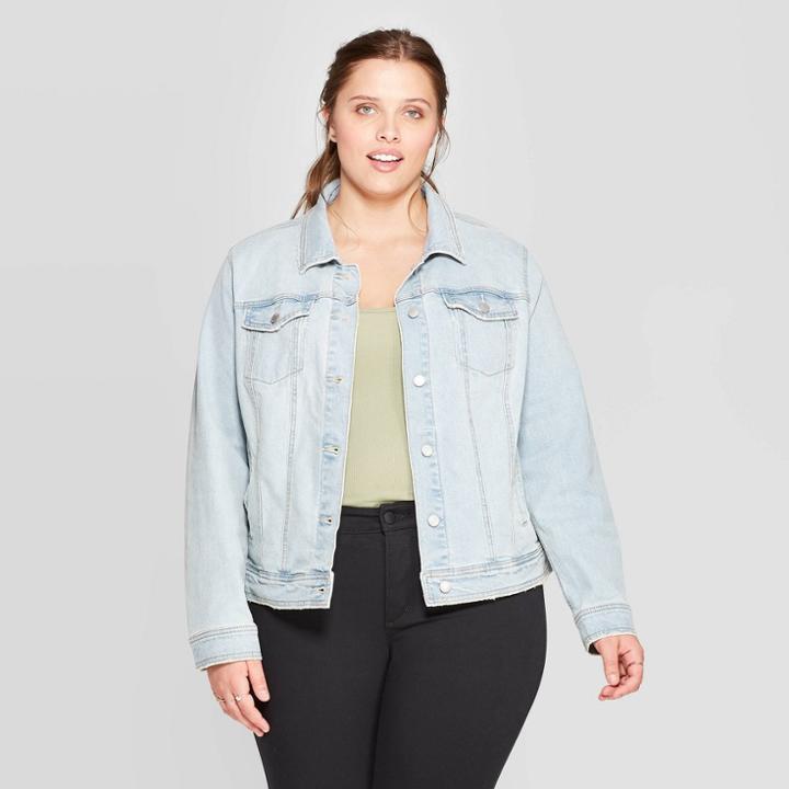 Women's Plus Size Freeborn Jean Jacket - Universal Thread