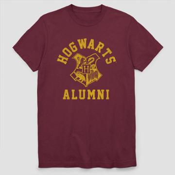 Warner Bros. Men's Hogwarts Alumni Short Sleeve Graphic T-shirt -