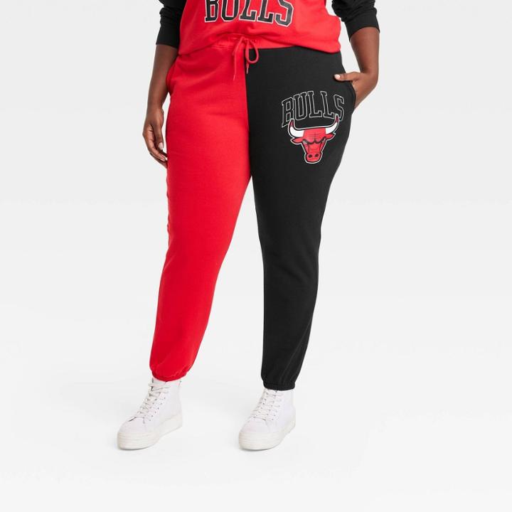 Women's Nba Chicago Bulls Plus Size Colorblock Graphic Jogger Pants - Red