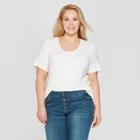 Women's Plus Size Short Sleeve Scoop Neck Relaxed T-shirt - Ava & Viv White