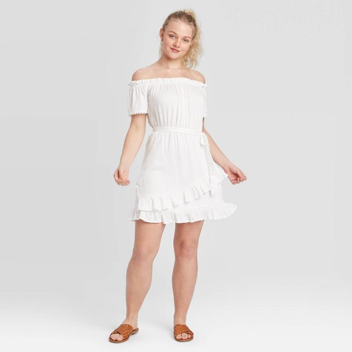 Women's Short Sleeve Ruffle Bottom Dress - Xhilaration White