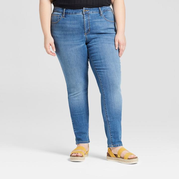 Women's Plus Size Mid-rise Skinny Jeans - Universal Thread Medium Denim Wash 18w, Medium Blue Blue