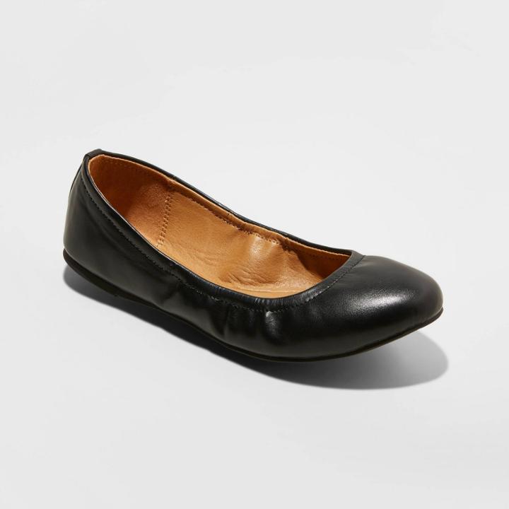 Women's Paulina Faux Leather Scrunch Ballet Flat - Universal Thread Black
