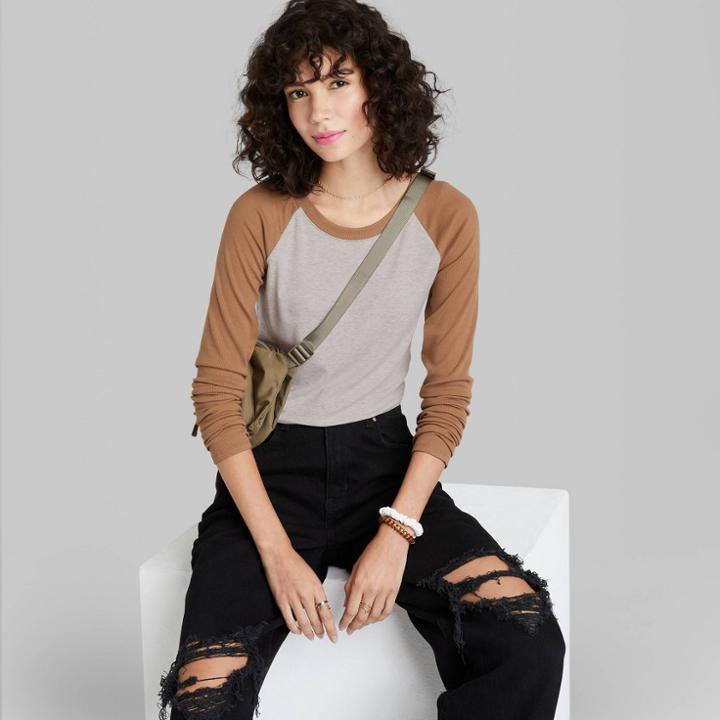 Women's Long Sleeve Slim Fit T-shirt - Wild Fable Heather Gray/brown