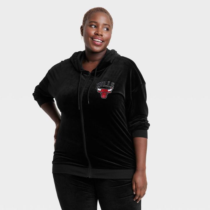 Women's Nba Plus Size Chicago Bulls Velour Zip-up Graphic Hoodie - Black