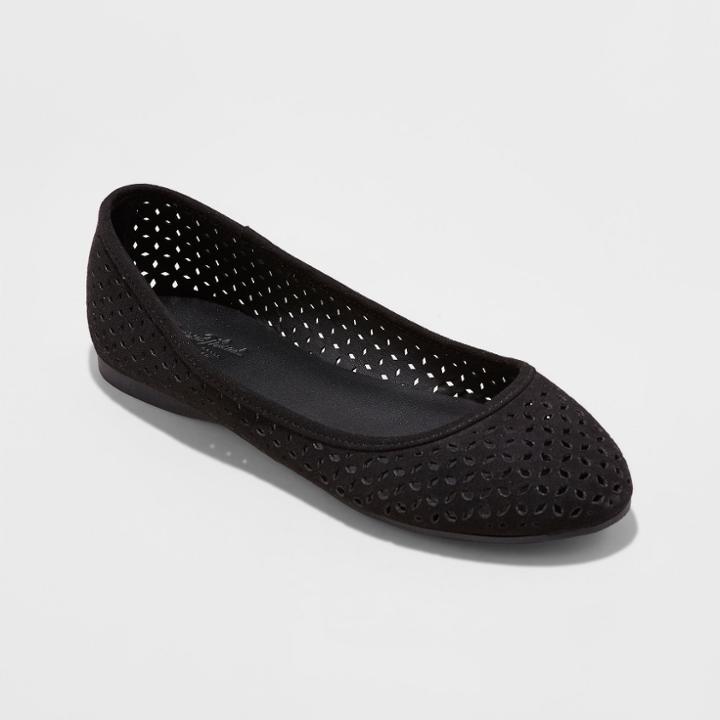Women's Alisa Round Toe Ballet Flats - Universal Thread Black