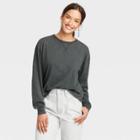 Women's Long Sleeve Boxy T-shirt - Universal Thread Dark Gray