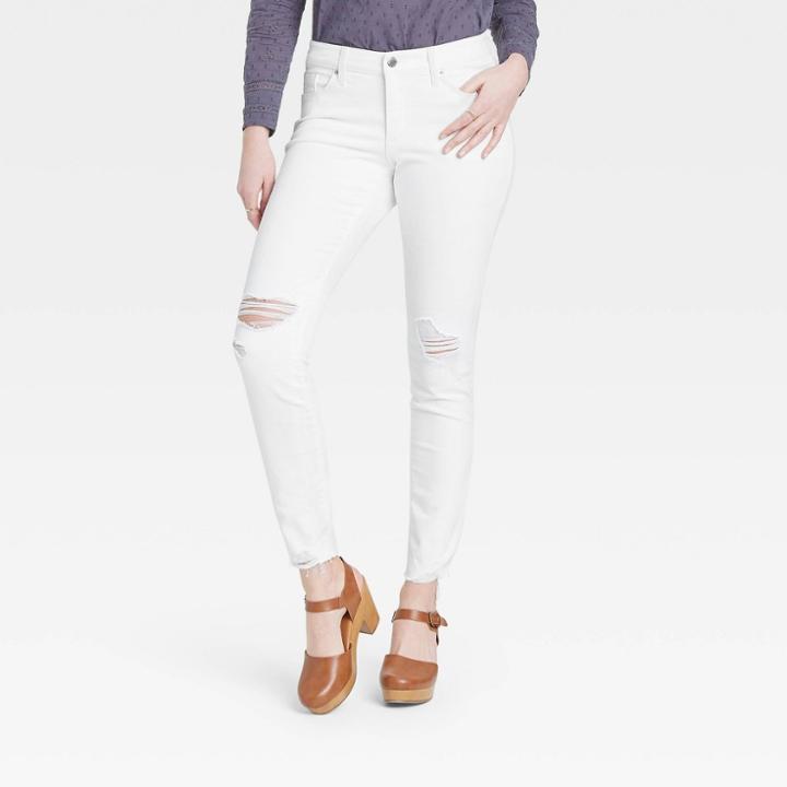 Women's Mid-rise Distressed Skinny Jeans - Universal Thread White