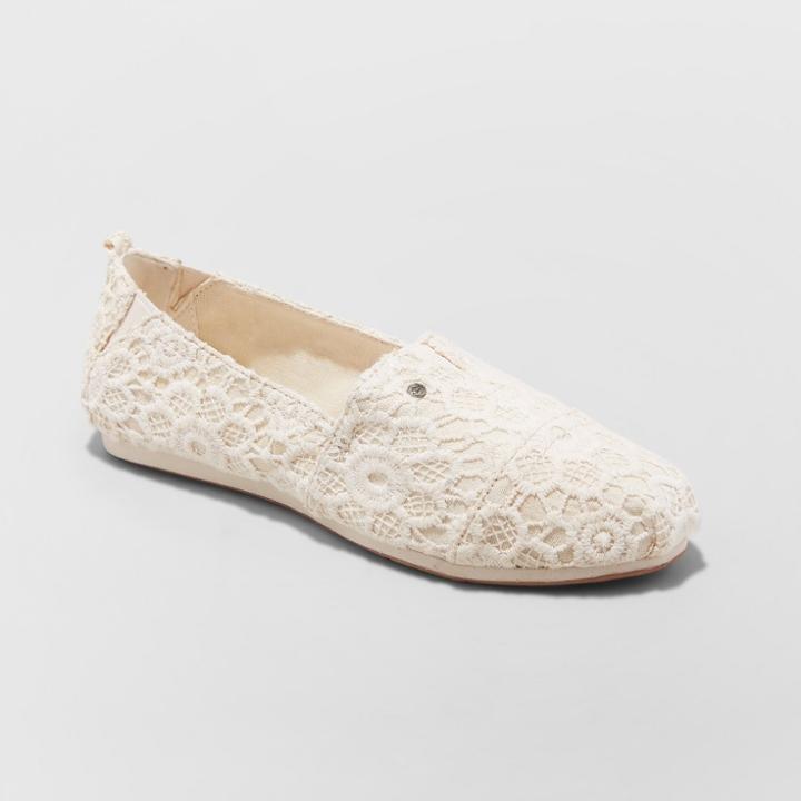 Women's Mad Love Lydia Slip On Crochet Sneakers - Beige