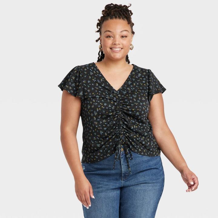 Women's Plus Size Short Sleeve Cinched V-neck T-shirt - Ava & Viv Black Floral