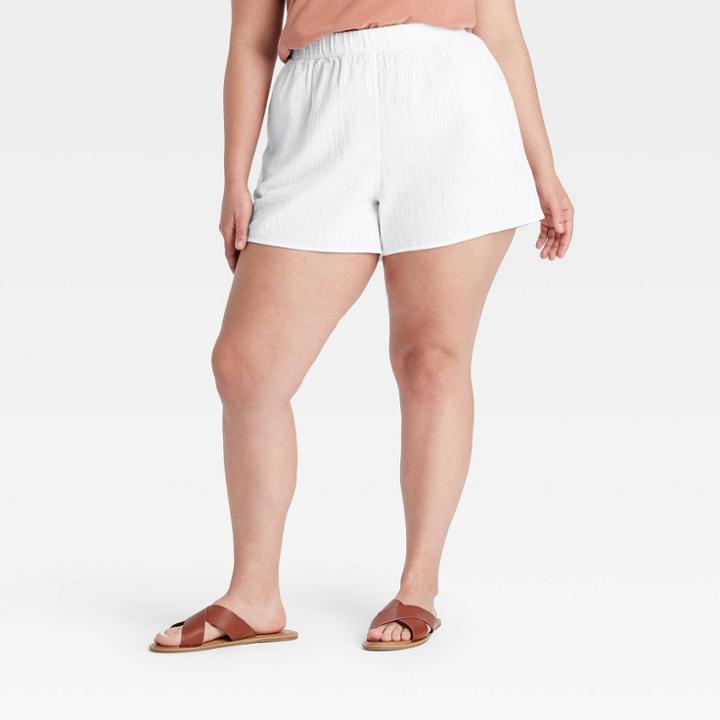 Women's Plus Size High-rise Pull-on Shorts - Universal Thread White