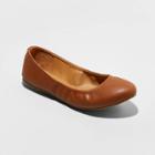 Women's Paulina Faux Leather Scrunch Ballet Flat - Universal Thread Brown