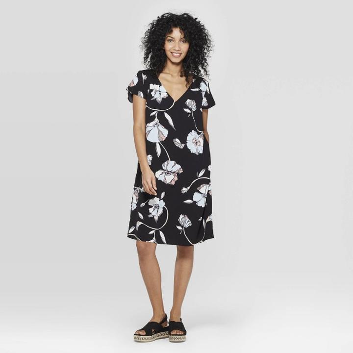 Women's Floral Print Short Sleeve V-neck Crepe Dress - A New Day Black/blue