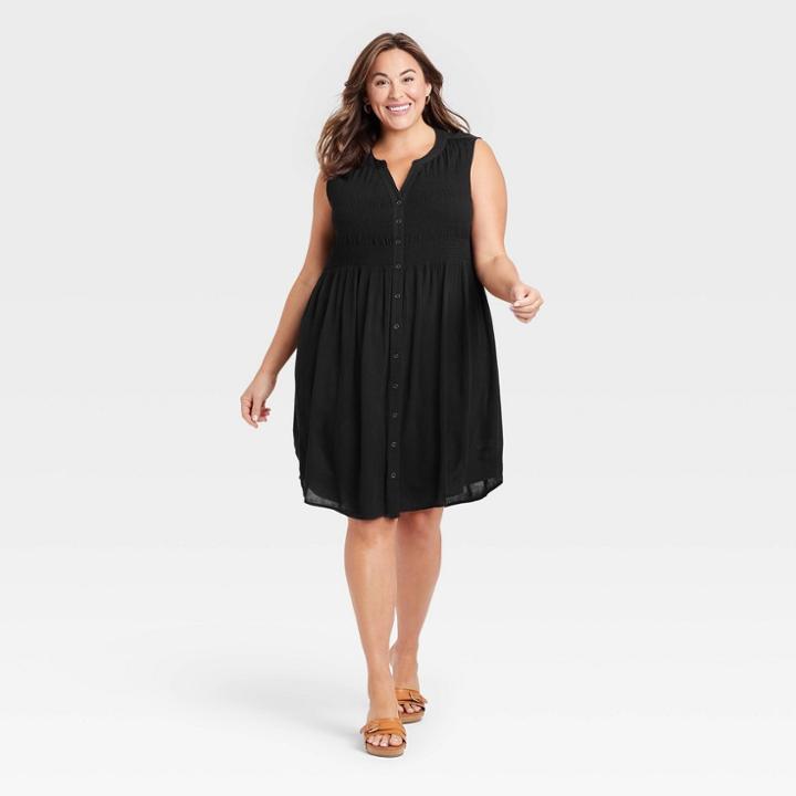 Women's Plus Size Sleeveless Smocked Button-down Dress - Knox Rose Black