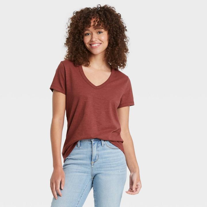 Women's Short Sleeve V-neck T-shirt - Universal Thread Burgundy