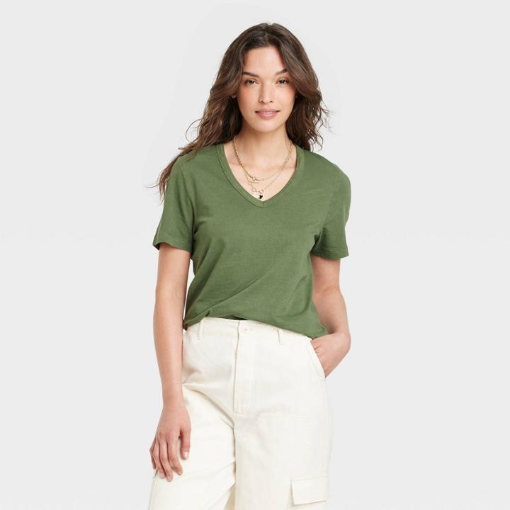 Women's Short Sleeve Relaxed Fit V-neck T-shirt - Universal Thread Dark