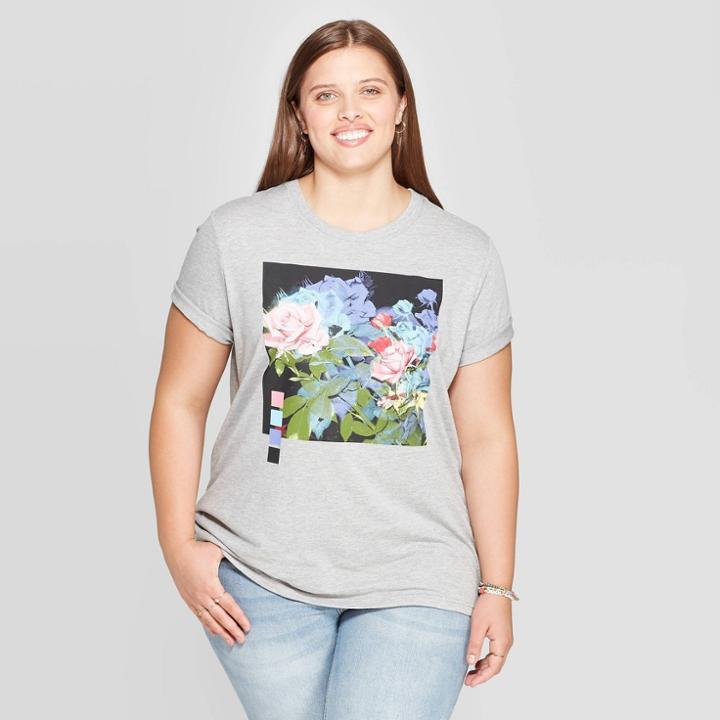 Women's Blurred Flower Photoreal Plus Size Short Sleeve T-shirt - Mighty Fine (juniors') - Heather Gray