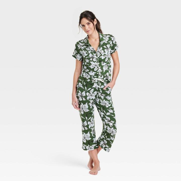 Women's Beautifully Soft Short Sleeve Notch Collar Top And Pants Pajama Set - Stars Above Green