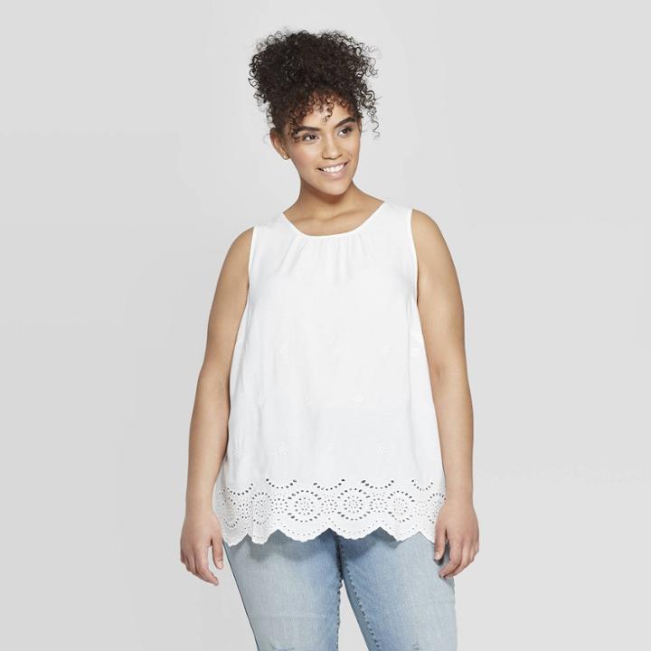Women's Plus Size Crewneck Eyelet Tank Top - Ava & Viv White