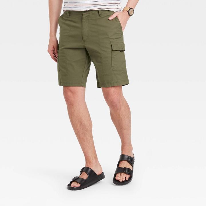Men's 9.5 Relaxed Fit Utility Cargo Shorts - Goodfellow & Co Olive Green
