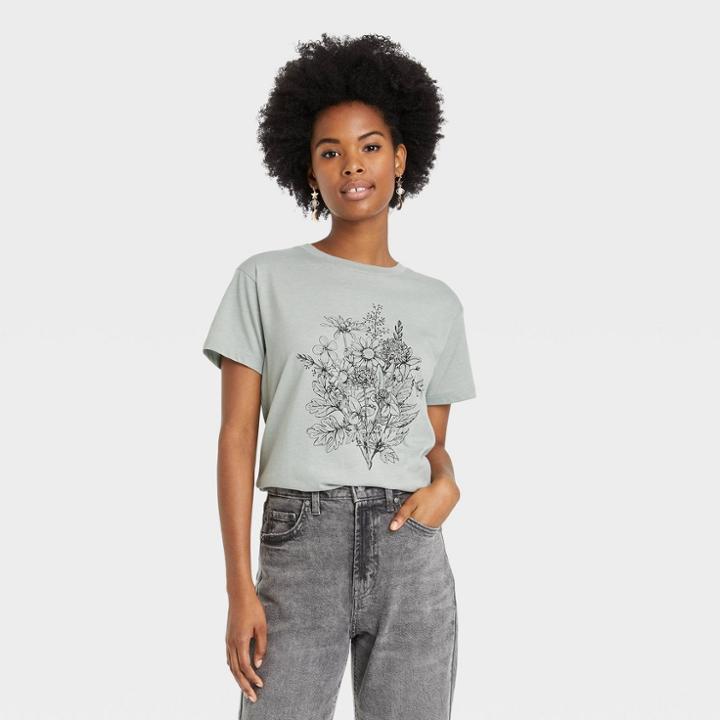 Fifth Sun Women's Kindness Short Sleeve Graphic T-shirt - Green Floral
