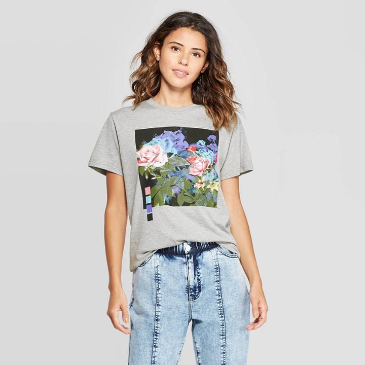 Women's Blurred Flower Photoreal Short Sleeve T-shirt - Mighty Fine (juniors') - Heather Gray
