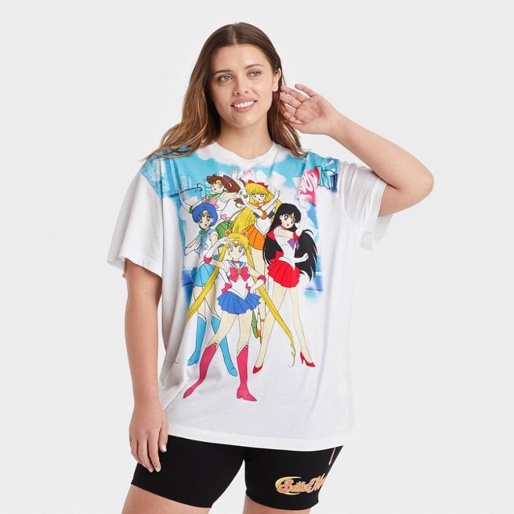Women's Sailor Moon Plus Size Short Sleeve Oversized Graphic T-shirt - White