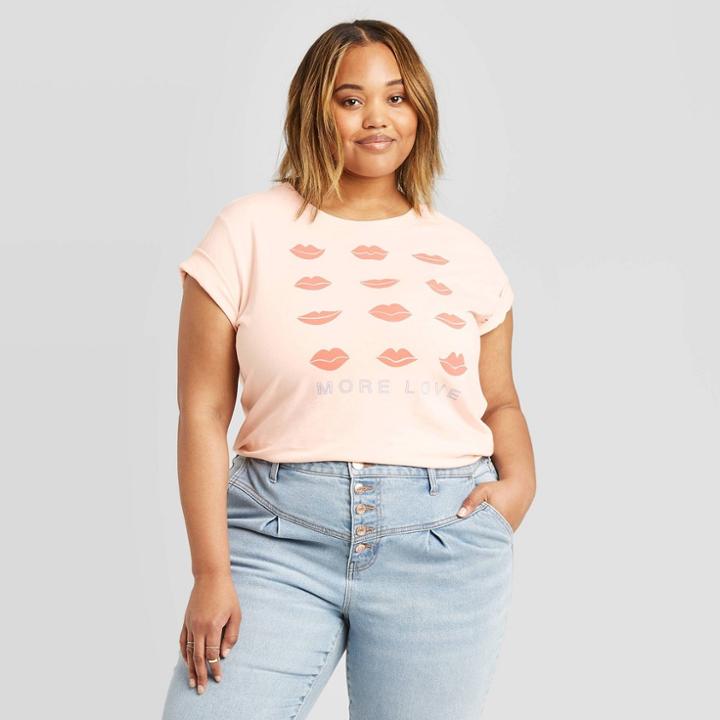 Doe. Women's Plus Size Lips Short Sleeve Doe T-shirt (juniors') - Blush Pink 1x, Women's,